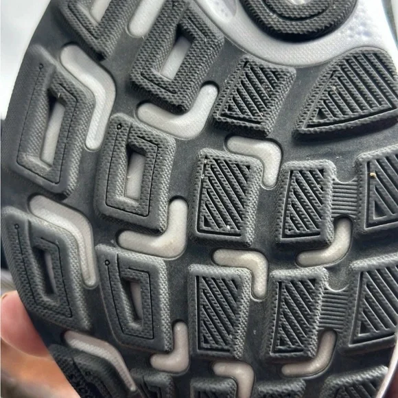 Brooks Adrenaline GTS 24 Size 8.5 Med Running Shoe Black White - Picture 5 of 6